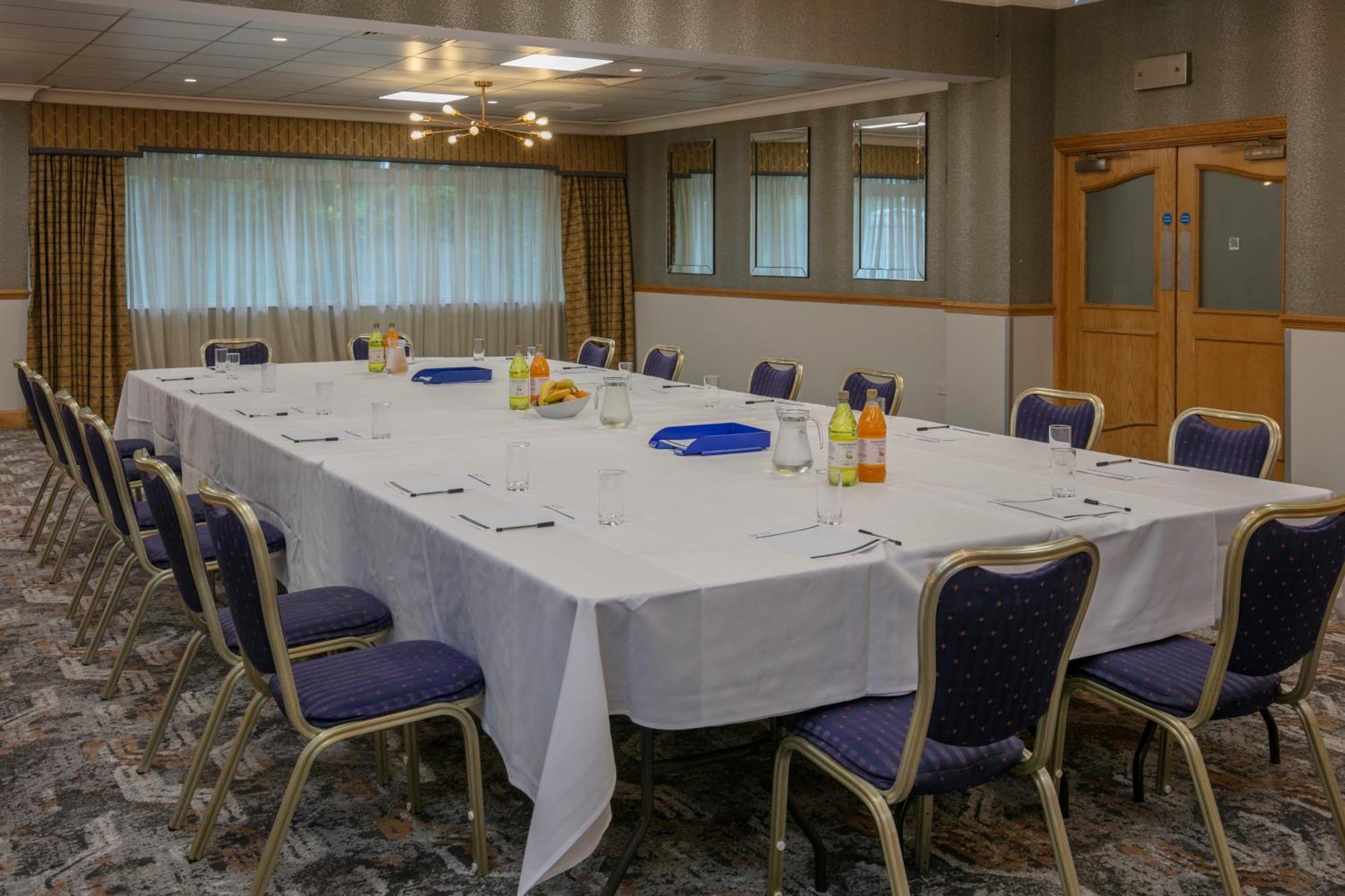Best Western Premier Knowsley Suites Hotel & Spa Exterior photo