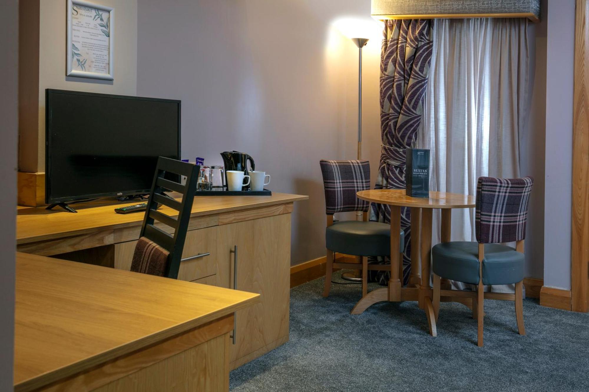 Best Western Premier Knowsley Suites Hotel & Spa Exterior photo
