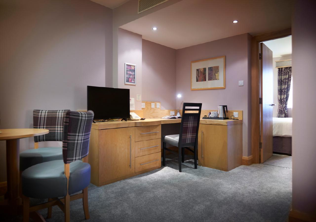 Best Western Premier Knowsley Suites Hotel & Spa Exterior photo